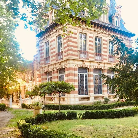 Chateau Laprade 3*