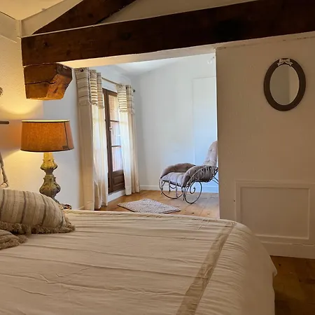 Gæstehus Chateau Laprade 3*