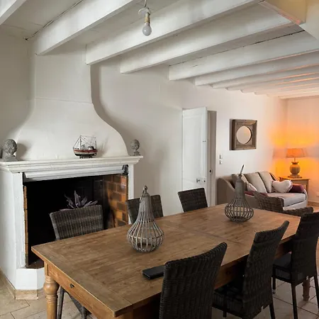 Maison d'hôtes Chateau Laprade 3*