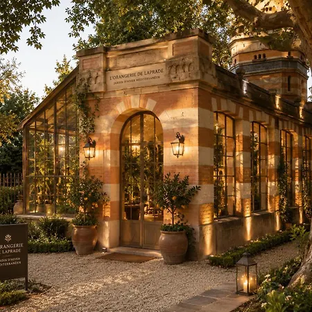 Chateau Laprade 3*
